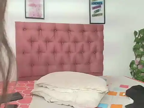Sweet_Scarlett_ webcam