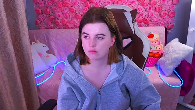 KristiFoxy webcam