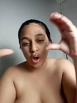 TinyBunnyAli webcam