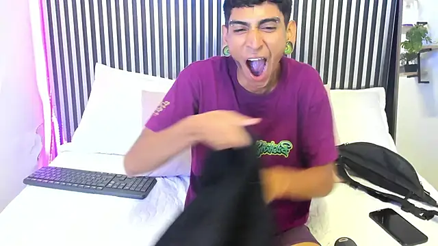 Alessandro_Blake webcam