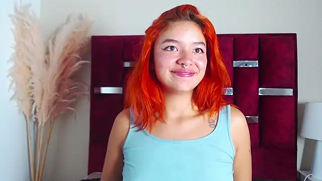 KayleeMei webcam