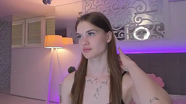 LuisaClover webcam