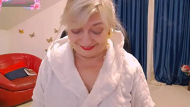 HypnotikCate webcam