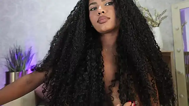 HOTBLACKANDWHITE2 webcam