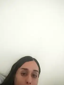 pretty_ariiel webcam