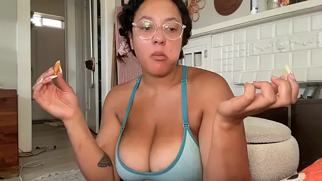 dreamyriri webcam