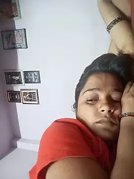 Trisha_71 webcam