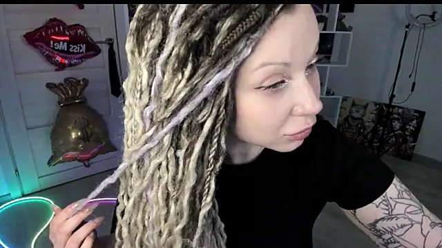 HoneySallyMoore webcam