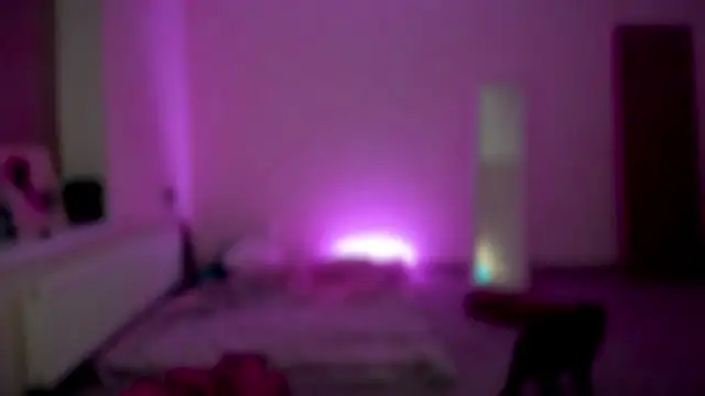 JuicyHelenX webcam