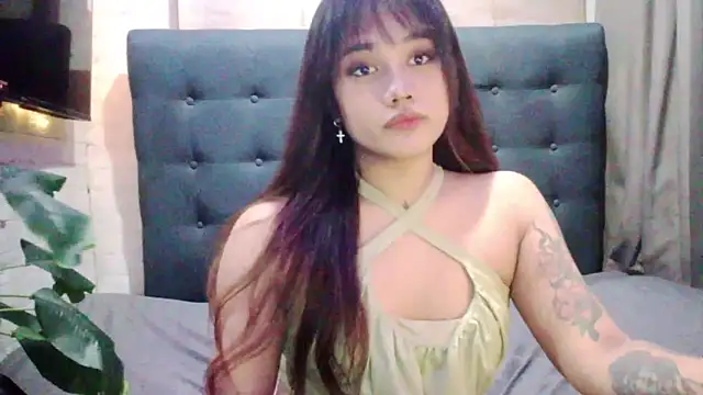 ur_wifeymarie - Ur_WifeyMarie's free webcam - UK Sex Cams