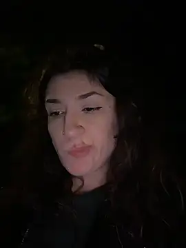 ScarletBloom_ webcam