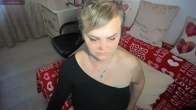 MildMature webcam