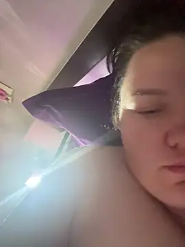SunnyLeila2101 webcam