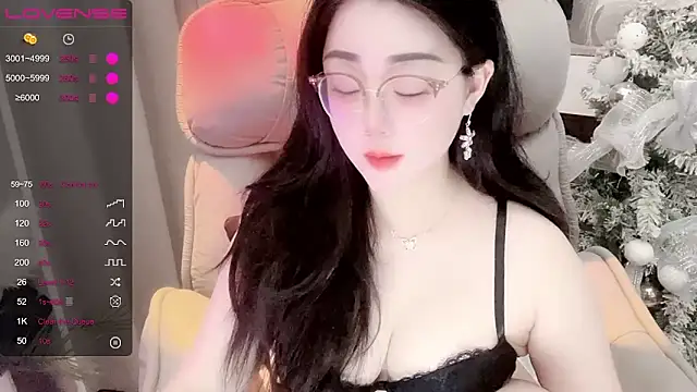 Monica-666888- webcam
