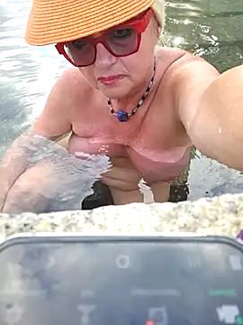 Hot-Muci webcam