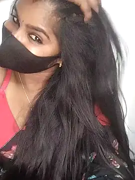 Tamil_Azhaghi webcam
