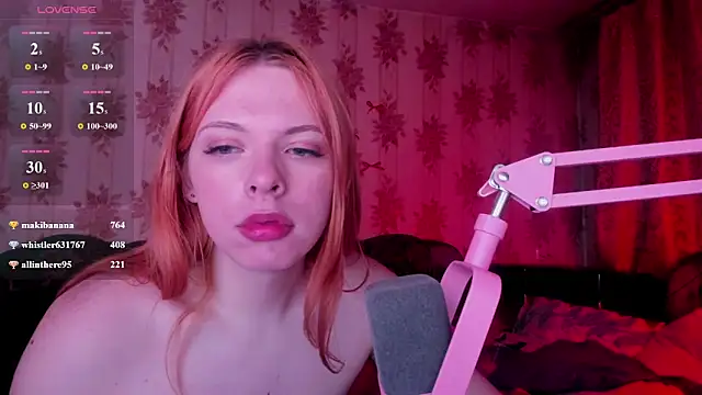 Cutie_Bambi webcam