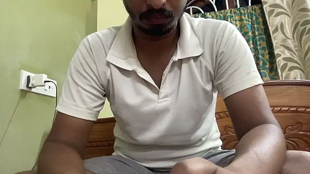 Slave_Aryan webcam