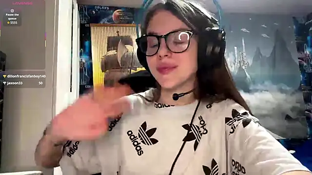 Elira_Breeze webcam