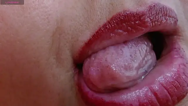 Kerly_Doll webcam