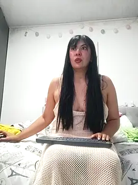 aisha_latina webcam