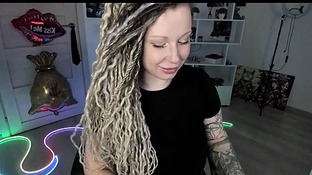 HoneySallyMoore webcam