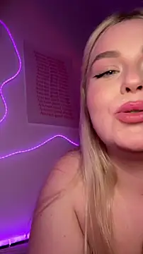 April_Vancee webcam