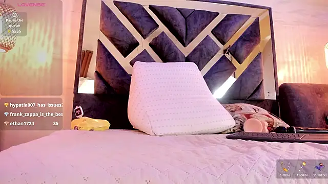 annie_vega17_ webcam