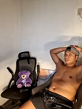 Felix_Asher