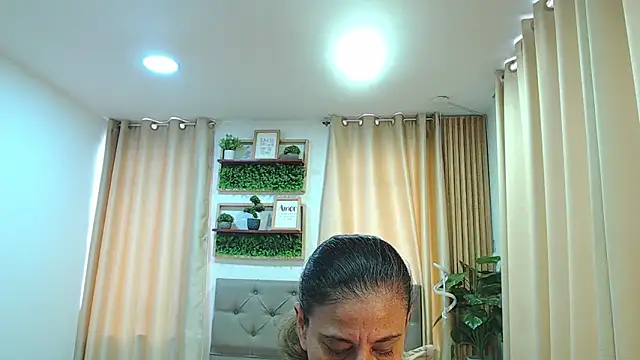 sasi_luna webcam