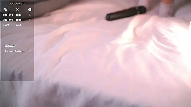 Miss_miracle webcam