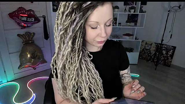 HoneySallyMoore webcam
