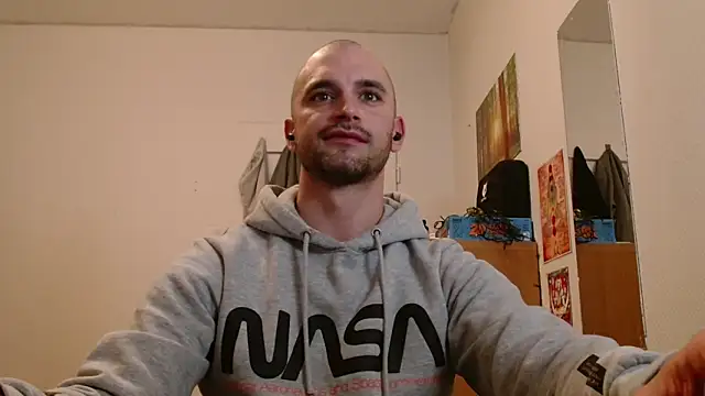 oskarbreno - OskarBreno's free webcam - UK Sex Cams