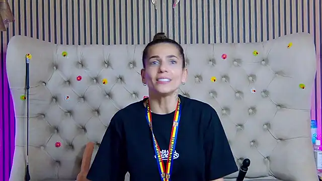 PlayfulShow webcam