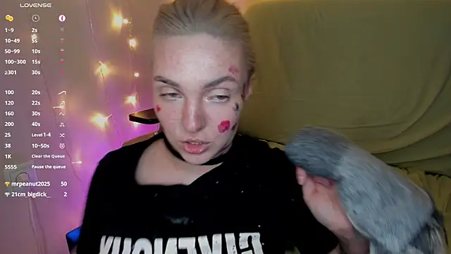 creampiiee webcam