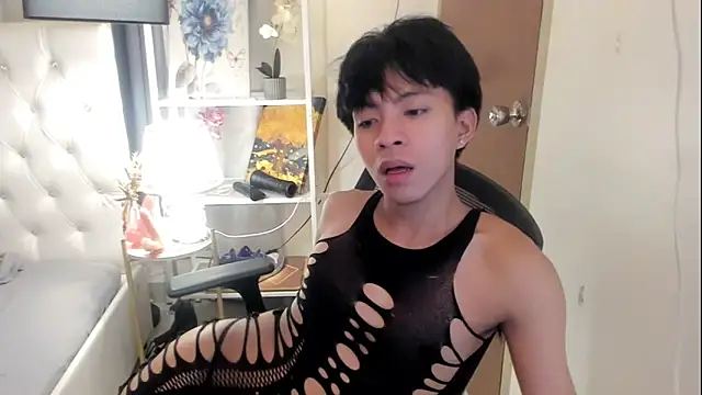davincihugecock live sex cam