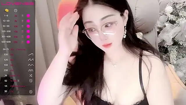 Monica-666888- webcam