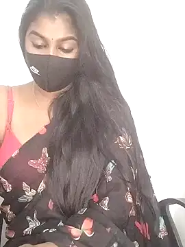 Tamil_Azhaghi webcam