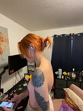 ThornsandHoney webcam