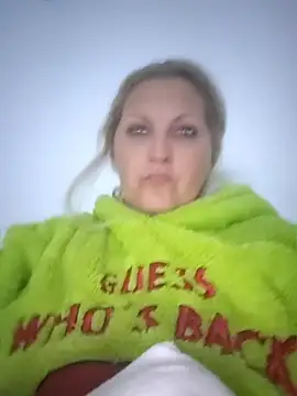 Divineblond webcam