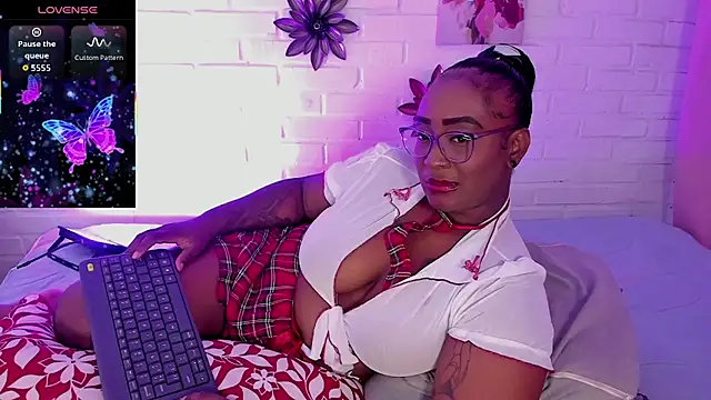 alison_daniels_ webcam