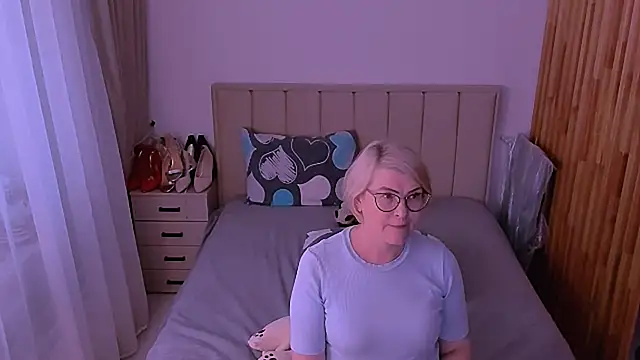 sabrinamacmarren webcam
