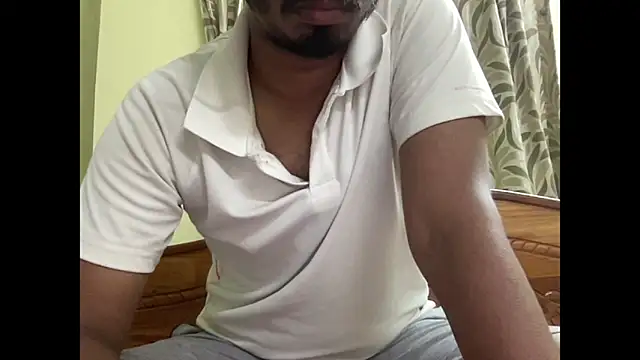 Slave_Aryan webcam