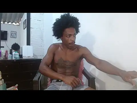 Larry-n-clouds webcam
