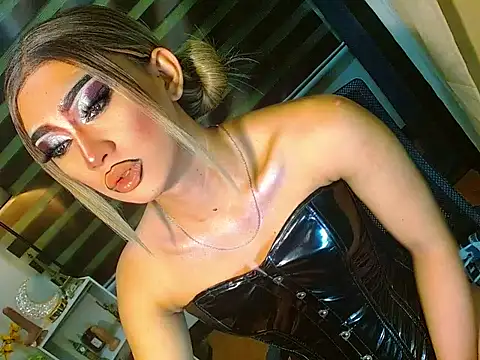 HOLLYWOOD_QUEEN_88 webcam