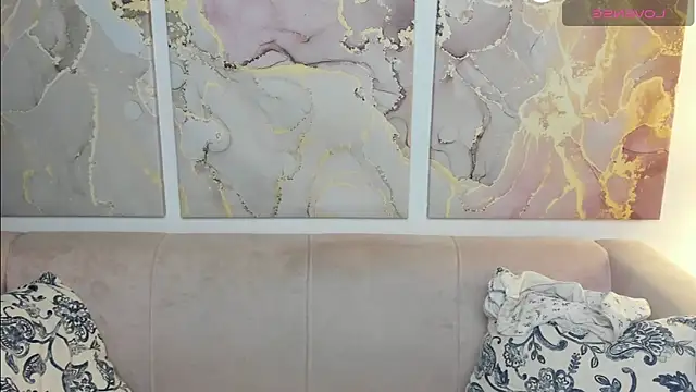 CamillaDreamer webcam