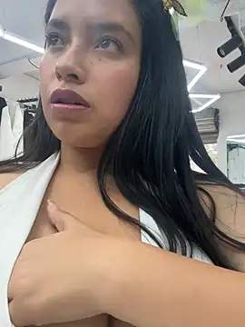 Miss_Bella_Flame webcam