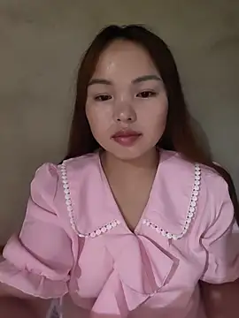 Mina_xYx webcam