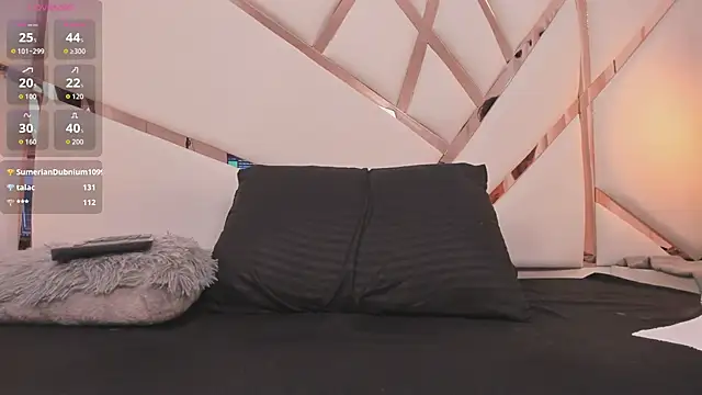 Abby_black_star webcam