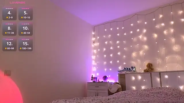 RebeccaAster webcam